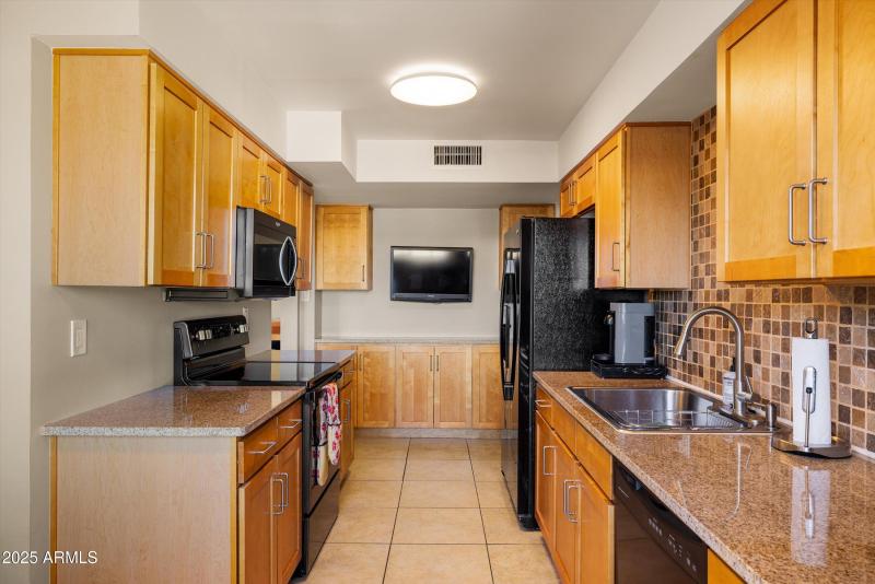 08-3600 N 5th Ave #302 Phoenix, AZ 85013