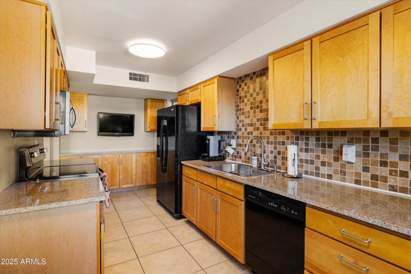 09-3600 N 5th Ave #302 Phoenix, AZ 85013