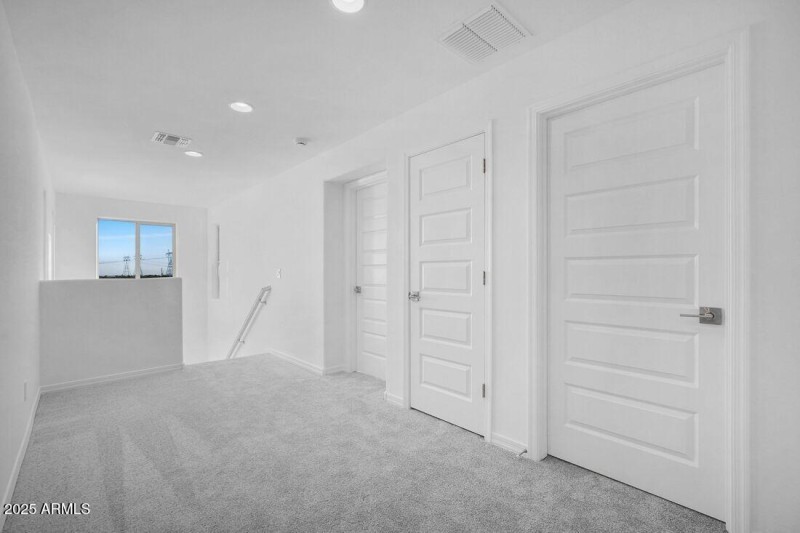 14617 W Sand Hills Rd - Ready Now!