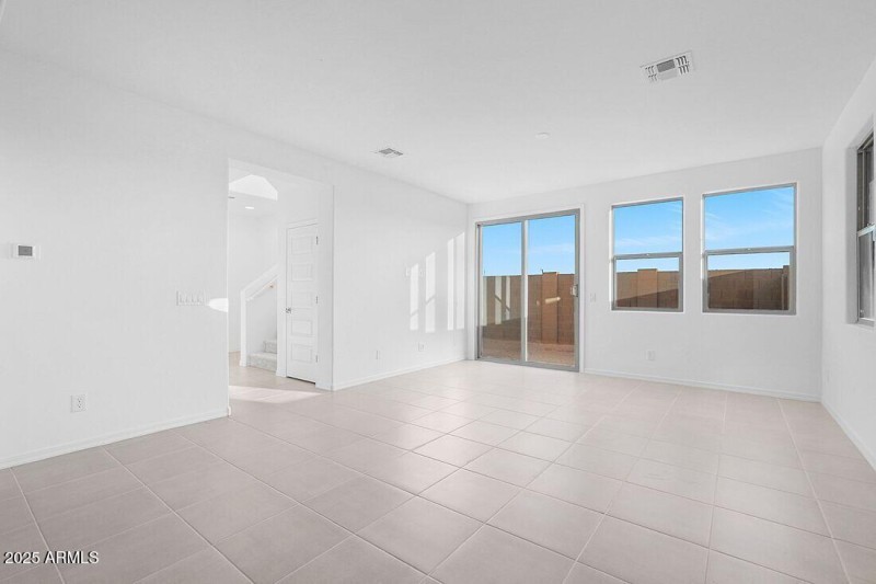 14617 W Sand Hills Rd - Ready Now!