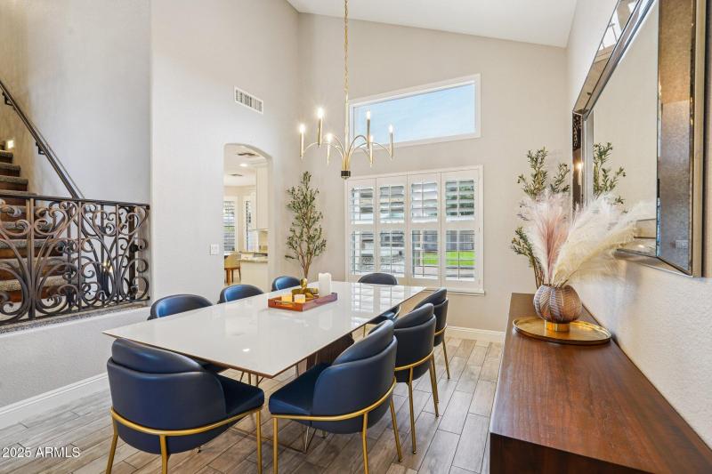 16-web-or-mls-N 76th Dr-S0111-014