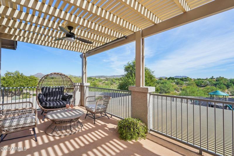 60-web-or-mls-N 76th Dr-S0111-058