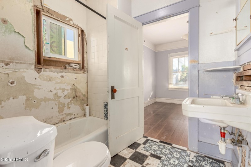 Windsor Bathroom Shower View