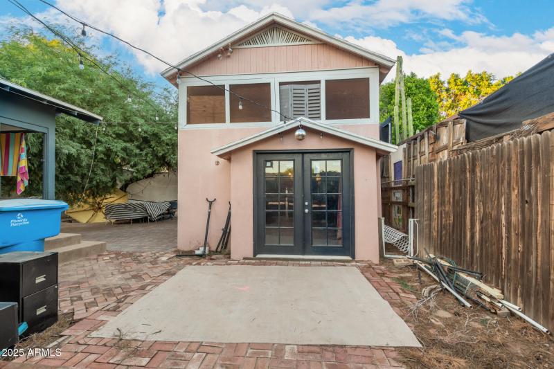 Windsor Carriage House