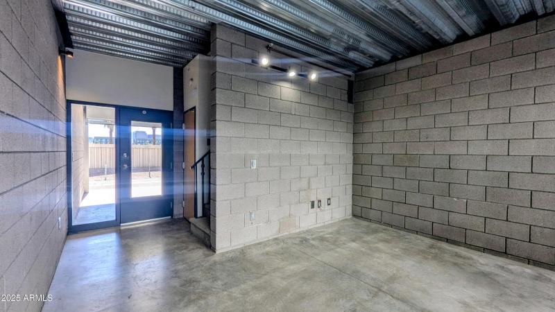 PXL_20251102_192358362~2