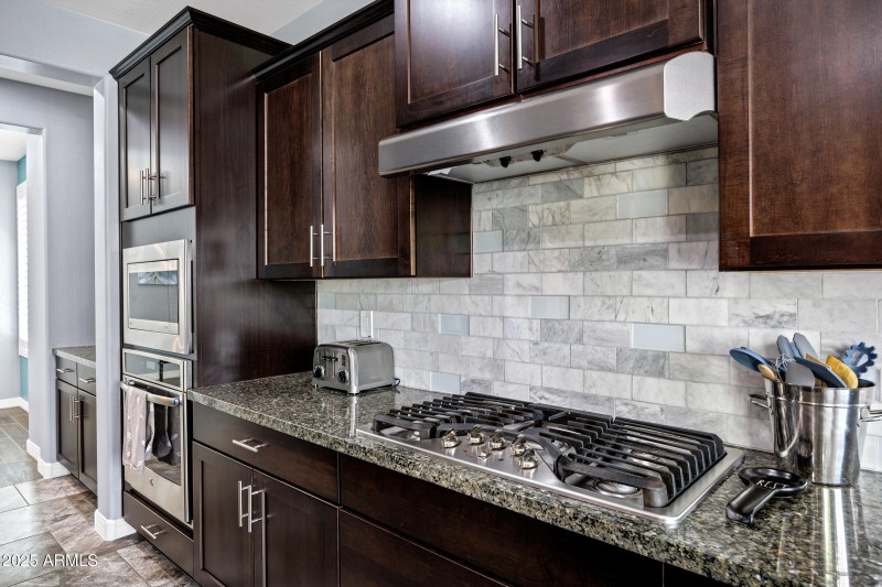 3728 E Narrowleaf Dr-18