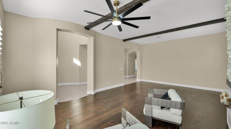 29-web-or-mls-P1276386