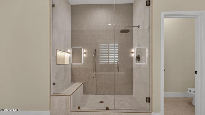 52-web-or-mls-P1276616