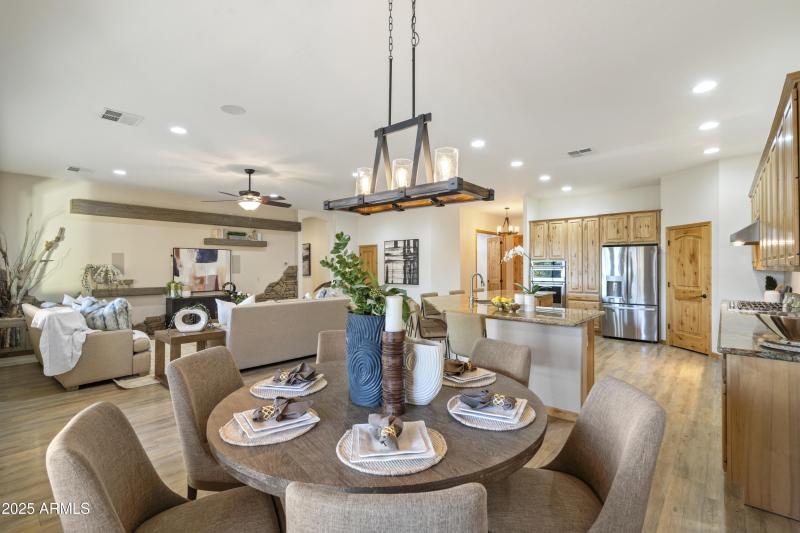 Eat In Kitchen Table