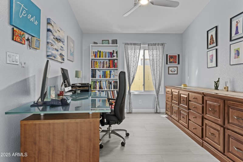 4th bedroom or office