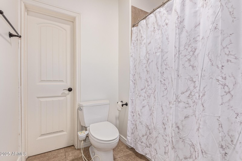 Basement full bathroom