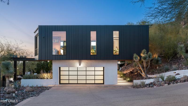 Valle Vista Hillside