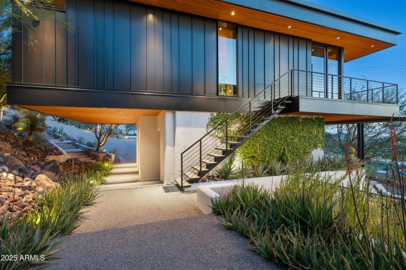 Valle Vista Hillside