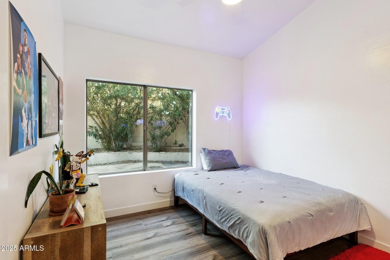 22-web-or-mls-15608-s-7th-st