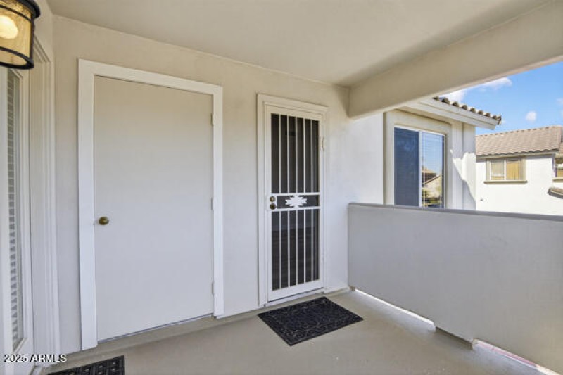 134065095404796857_134065095342514176_07