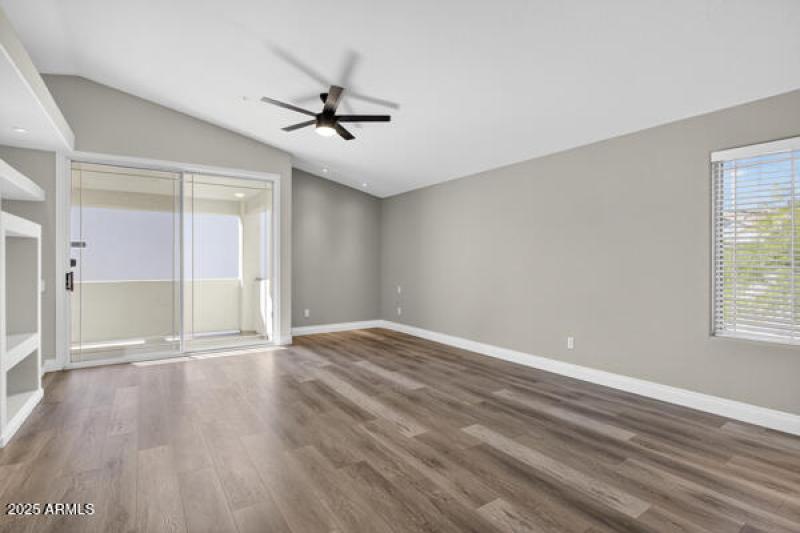 134065095216452986_134065095115505280_03