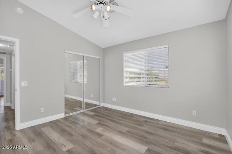 134065095427435464_134065095344180117_09