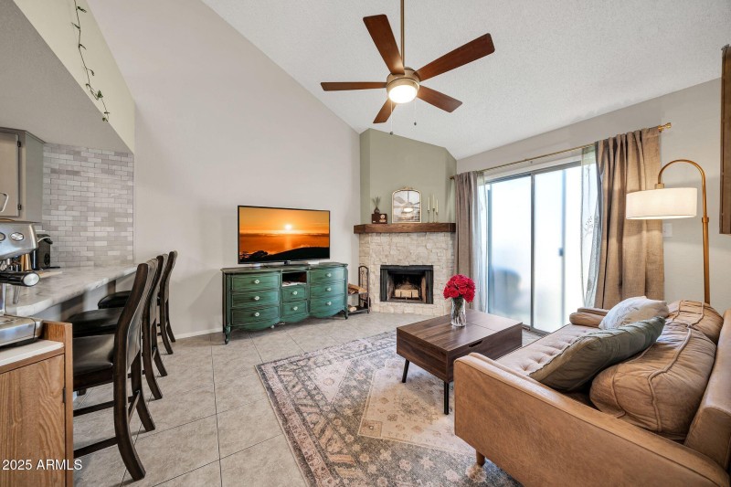 14002 N 49th Ave 1097-11