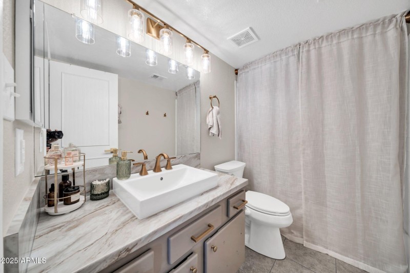 14002 N 49th Ave 1097-17