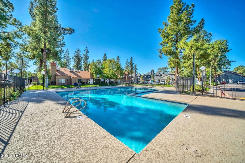 14002 N 49th Ave 1097-35