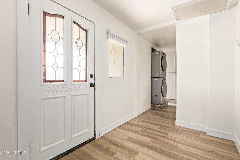 Guest House Entry - 9th