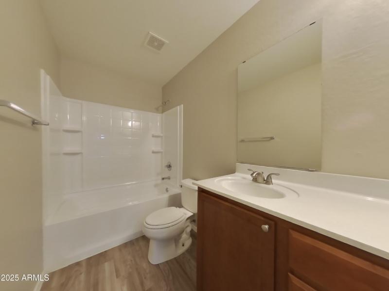 22_pc_StdlK9lyKX_xktj7Xoyvw_layout_1