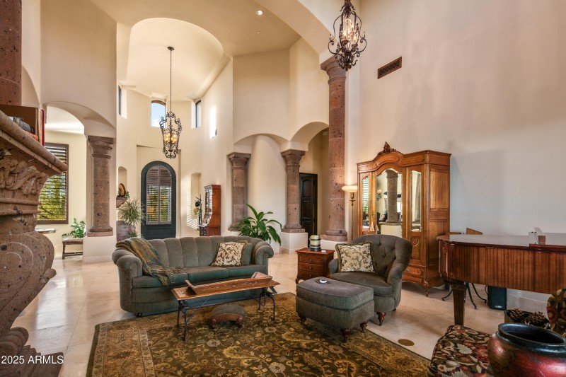 12-Living Room To Entry