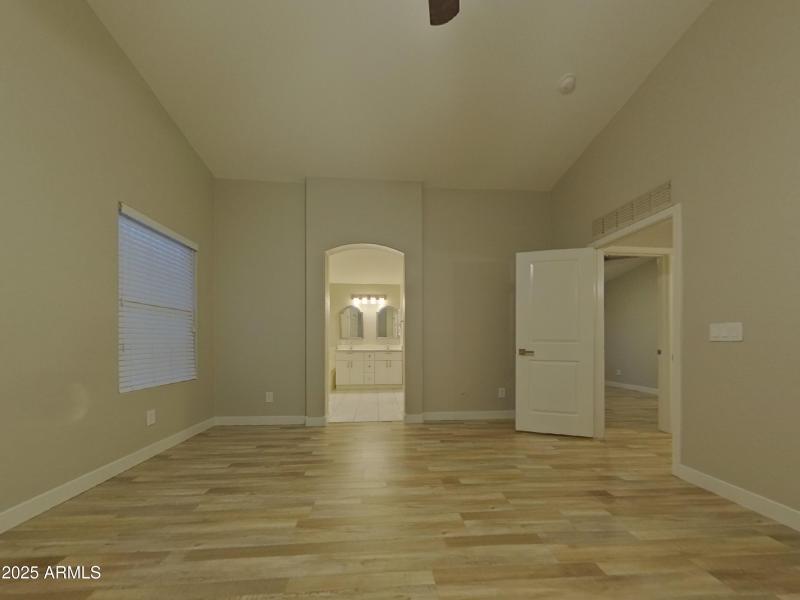 8_pc_Q2SpCE0uDA_GRxSUdWdhx_layout_0