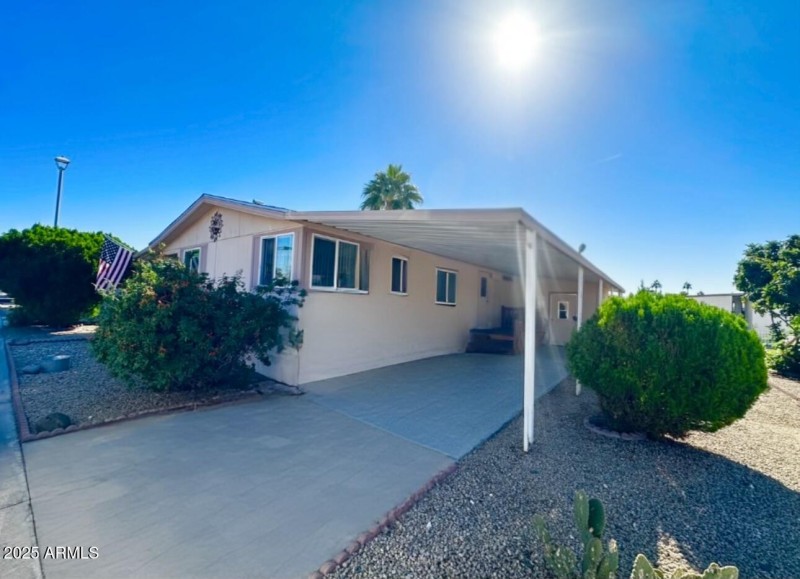 EDF9B8FD-B08A-45AA-87FE-8D10400F71C6