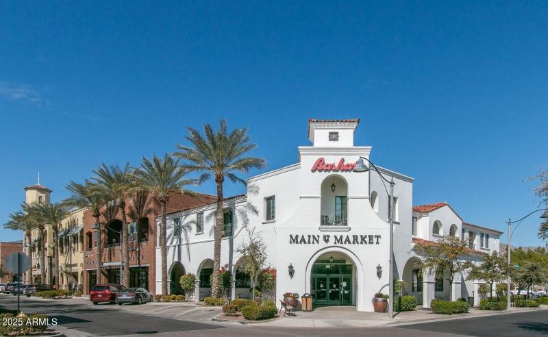 VERRADOS MAIN STREET CORRIDOR 2