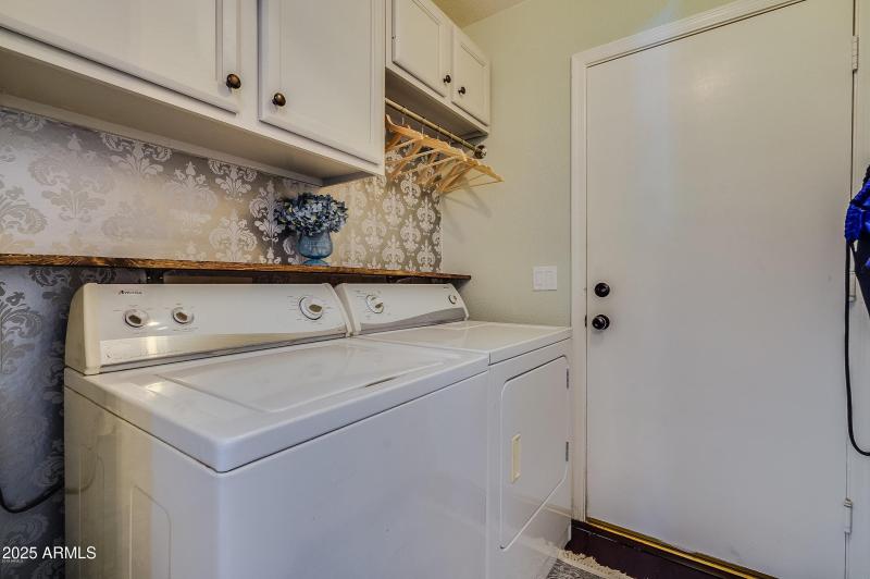 Mohawk Ln. Kitchen 8.0