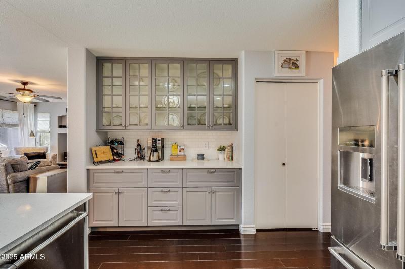 Mohawk Ln. Kitchen 7.0