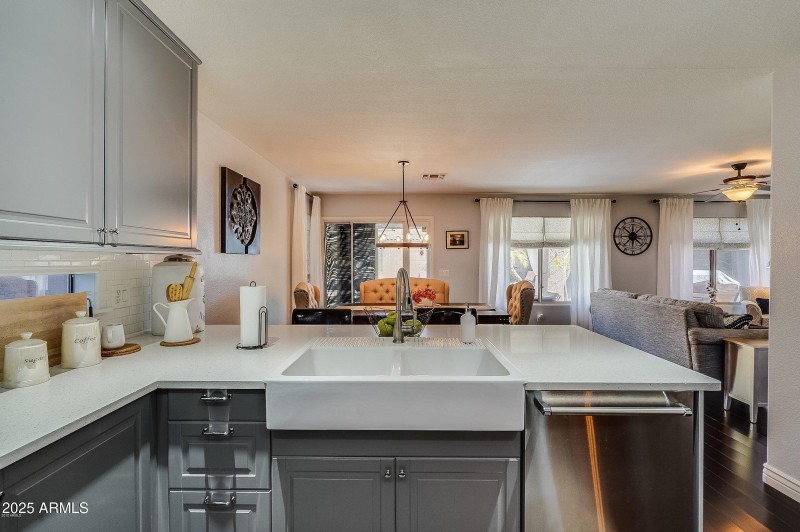 Mohawk Ln. Kitchen 5.0