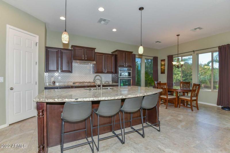 Kitchen-Breakfast Room