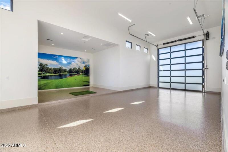 110-RV Garage Golf Simulator