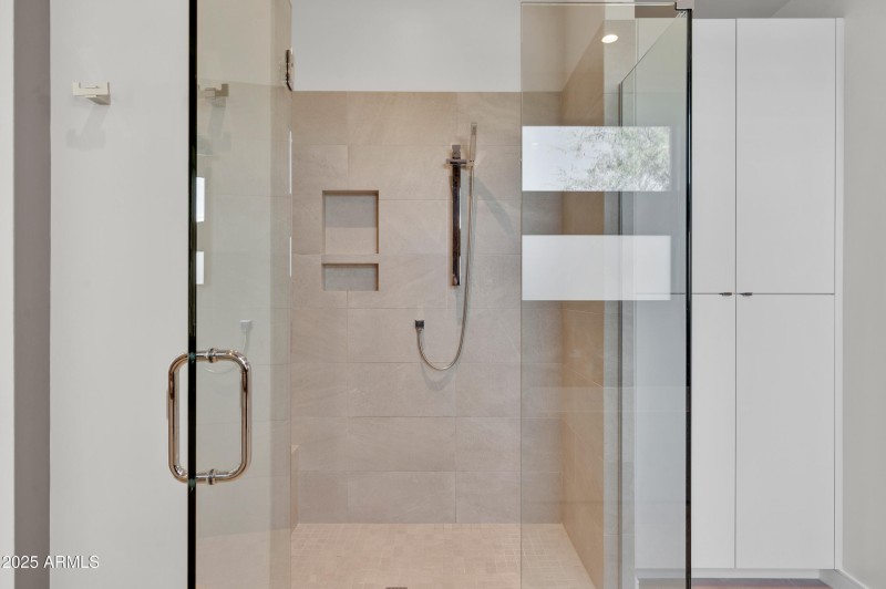 10929 E North Ln MLS-145