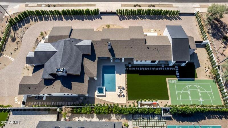 020-Drone view of back