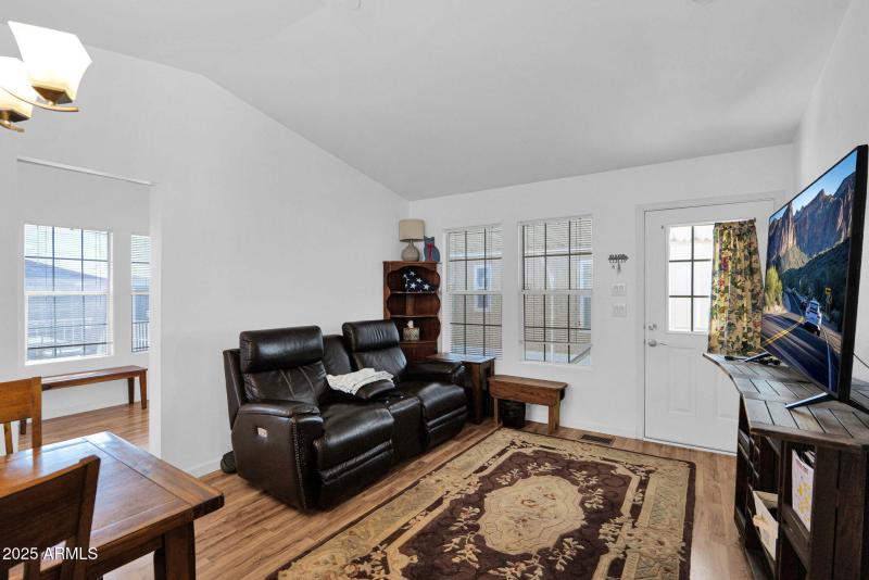 8700 University - 10Family Room