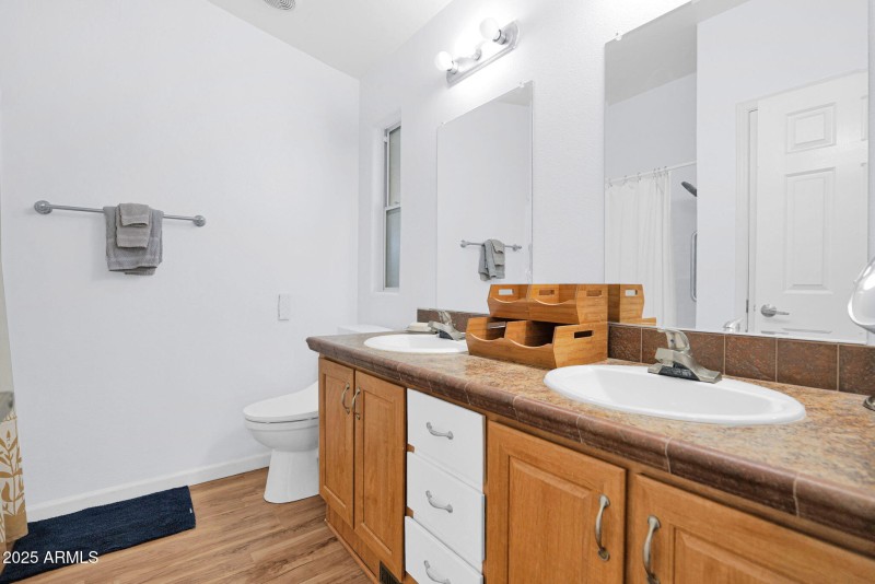 8700 University - 19Primary Bathroom