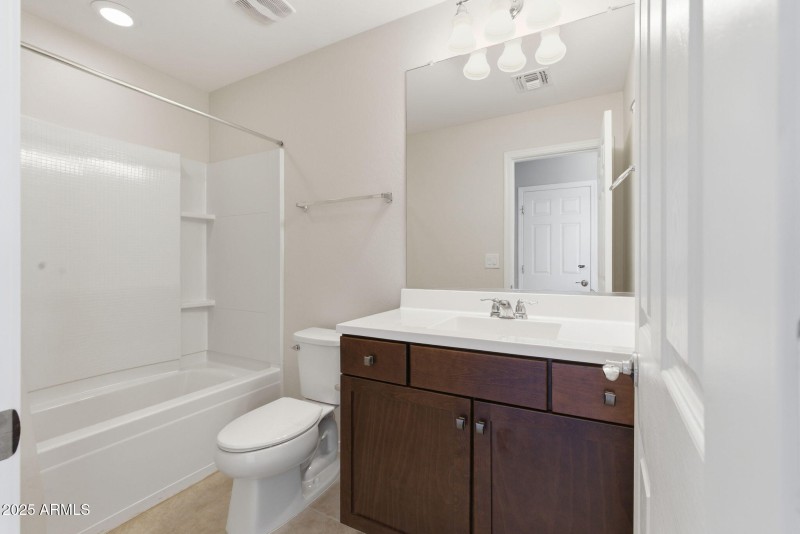 25-web-or-mls-389A0079 Ruben Ortiz