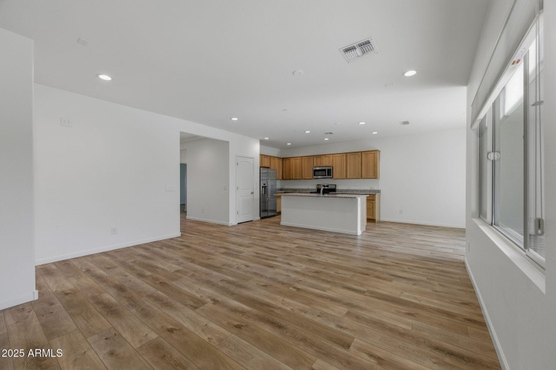 27-web-or-mls-4287 W Hanna Dr-27