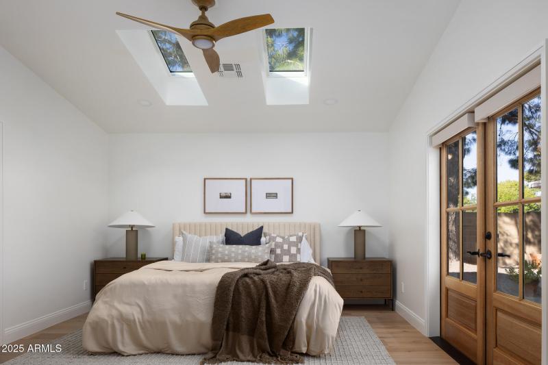 Primary Suite w/ Vaulted Ceilings