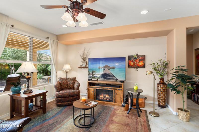 10-26671 W Runion Dr