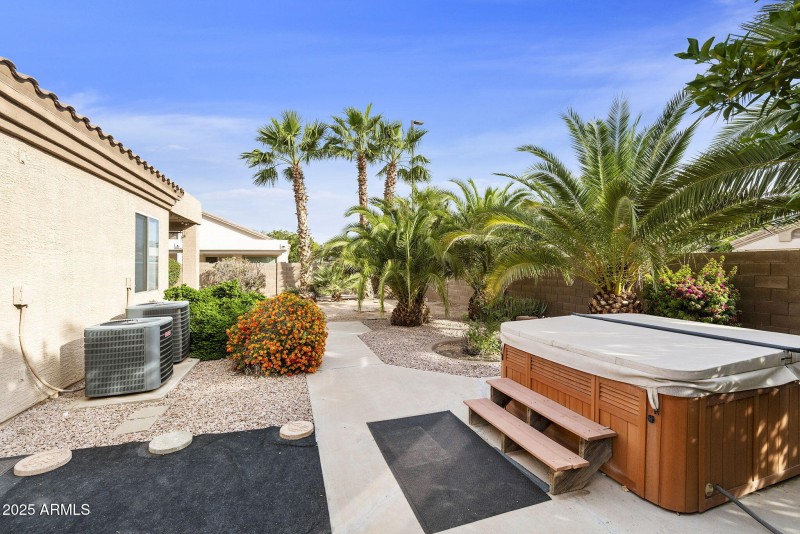 side yard ready for your enjoyment