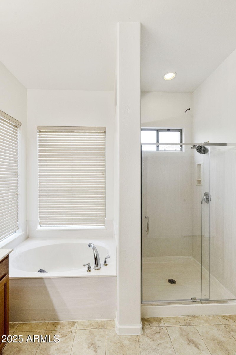 primary garden tub plus shower