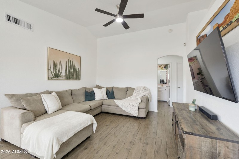 17-web-or-mls-_tm_6490-_tm_6494