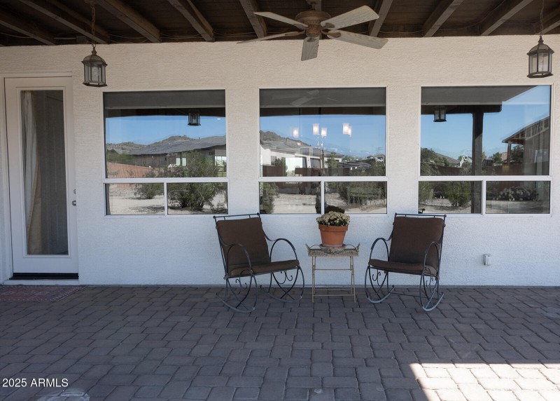 calle lejos interior2-2_websize