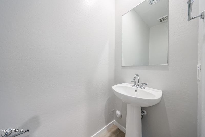 15_Phoenix-AZ_2-story-homes_for-sale_Nor