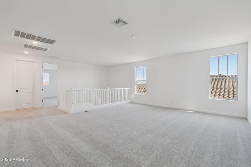 36-web-or-mls-E Saddle Way-S0111-032