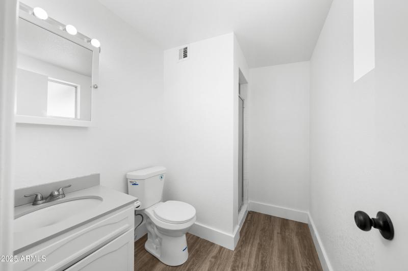 Interior - 365 Pine Tree Dr-10